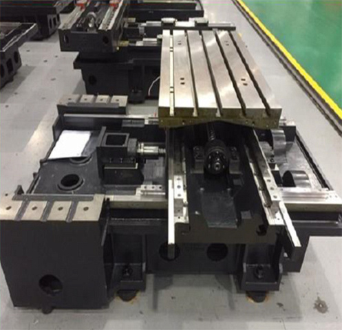 Вертикальный обрабатывающий центр 4-осевой KVL 1050