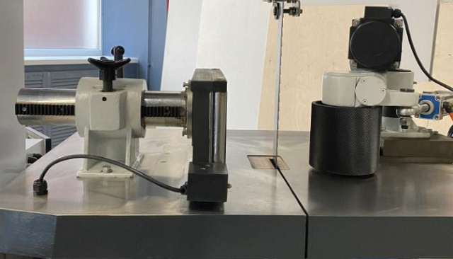 Ленточнопильный станок с подающим устройством EcoWood BS700 Auto