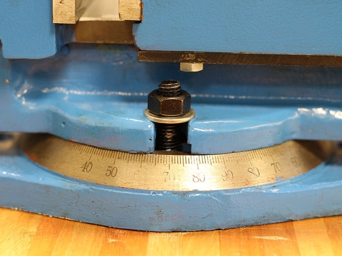 Станочные тиски TQC 4