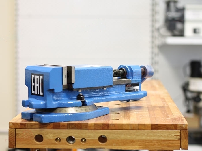 Станочные тиски TQC 4