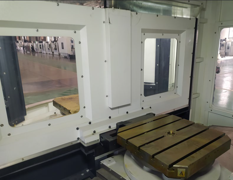 Горизонтально-фрезерный 2-х паллетный станок MetalCraft HMC500 c ЧПУ Fanuc