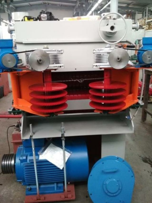 Двухвальный многопильный станок «БЕЛАЯ АКУЛА» 2Ц16-350