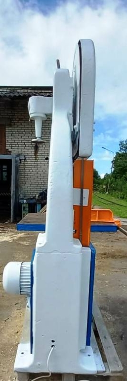 Ленточно-пильный станок PLOVDIV BU 801, Болгария б/у