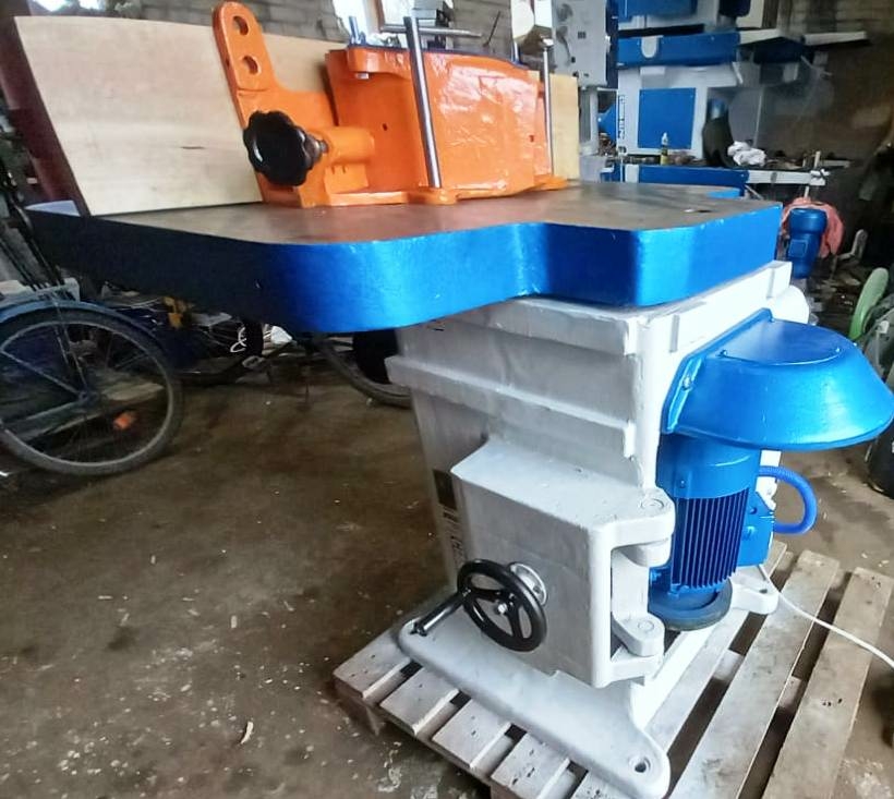 Фрезерный станок ФС-1 б/у 2ск. вращ. 6450 и 3225 об. Мин.