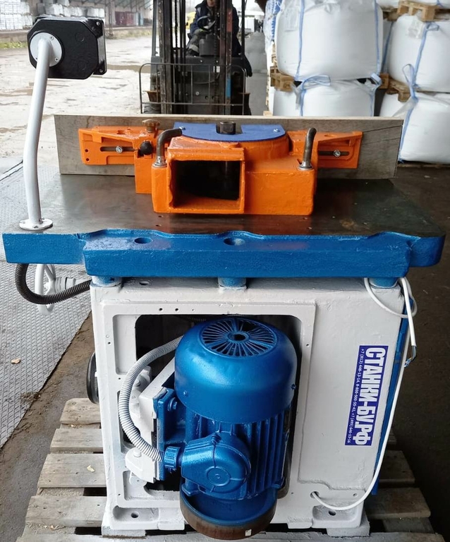 Фрезерный станок ФСШ б/у 2 скорости