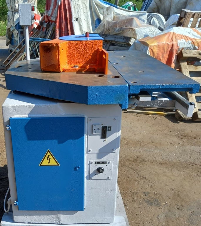 Фрезерный станок ФСШ-1А б/у Киров 4ск. вращения