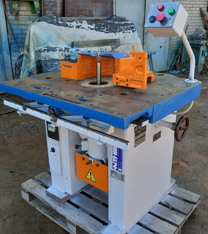 Фрезерный станок ФСШ-1А б/у 4ск. вращ.