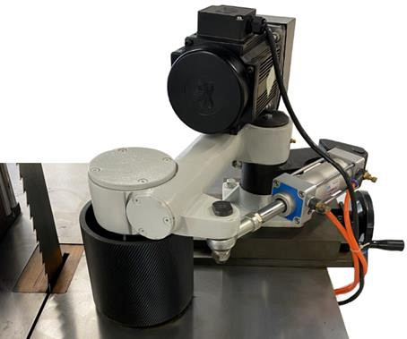 Ленточнопильный станок с подающим устройством EcoWood BS700 Auto