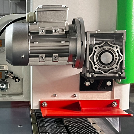 Круглопильный станок с нижним расположением пилы JANGJA SM6355/SM6455
