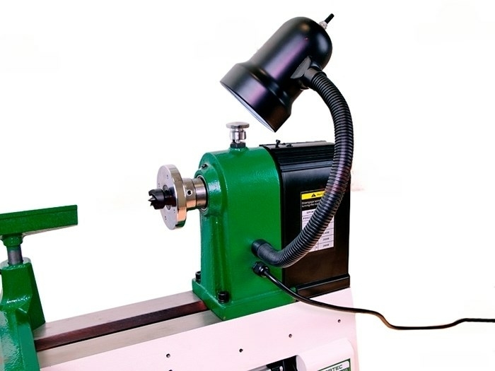 Настольный токарный станок по дереву DML 305