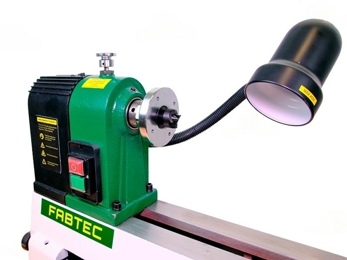 Настольный токарный станок по дереву DML 305