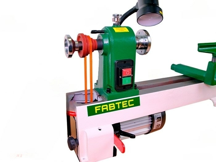 Настольный токарный станок по дереву DML 305