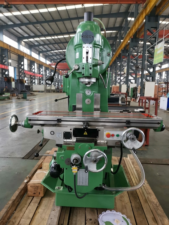 Вертикально-фрезерный станок Weida X5032 с УЦИ