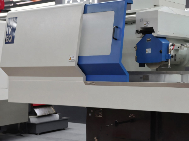 Плоскошлифовальный станок с контроллером (PLC) UNIVEQ USG 2063NC2