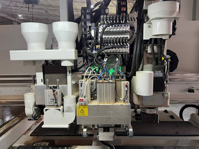 Сверлильно-присадочный центр с ЧПУ Nanxing NCB612TS