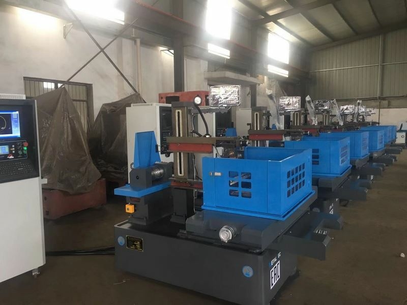 Электроэрозионный проволочно-вырезной станок MetalTec DK 7735M