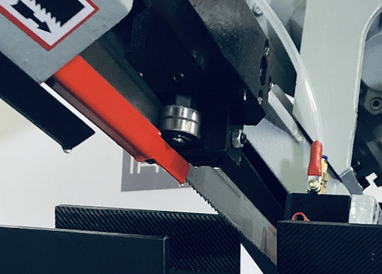 Ручной ленточнопильный станок IRONMAC CUT-250F Euro Type