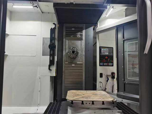 Горизонтально-фрезерный центр IRONMAC IHM-500L