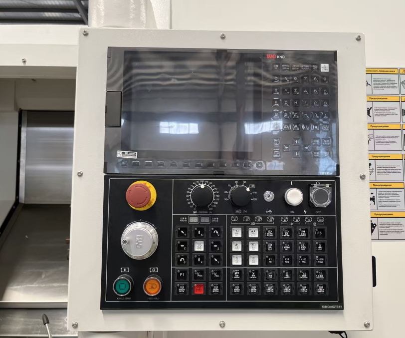 Горизонтальные токарные станки MetalCraft TCK56-1000 c ЧПУ KND (TCK56-1000.K11/15.A2-6.12K.254T)