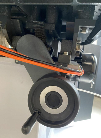 Ленточнопильный станок EcoWood BS 700 AUTO с подающим устройством