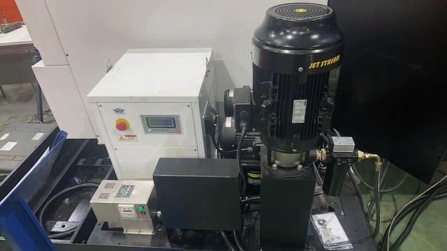 Токарно-фрезерный обрабатывающий центр с осью B SPITZEN H65/1250SY2