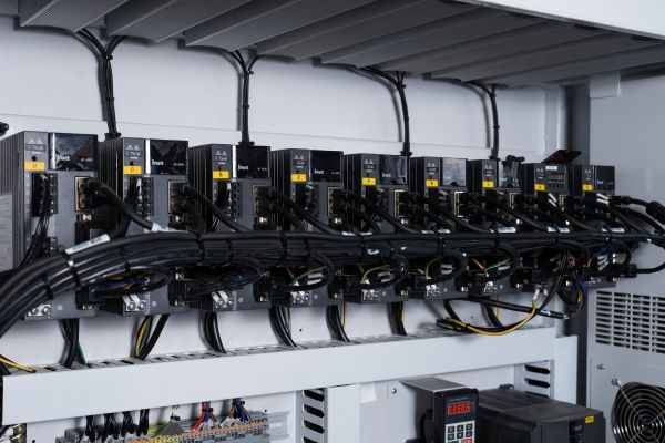 Сверлильно-присадочный центр с ЧПУ KDT KD-868E