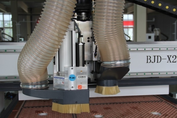 Обрабатывающий центр с ЧПУ BJD X232 2030