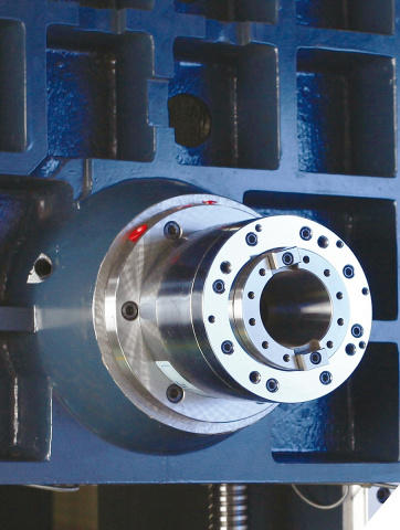 Горизонтально-фрезерный центр SPECTR MHM-1000