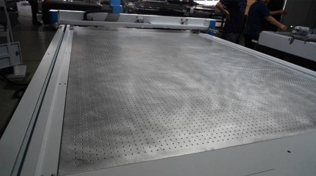 Многофункциональный планшетно-режущий плоттер Filato DIGICUT 1610 BF