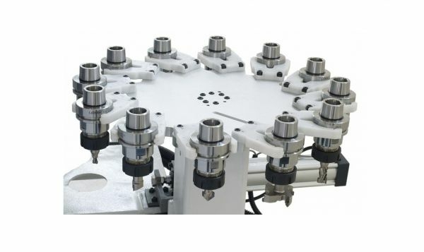 Обрабатывающий центр с ЧПУ KDT KN-3713DE