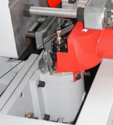 Шипорезный станок для ящичного шипа с ЧПУ QUADRO 3190A