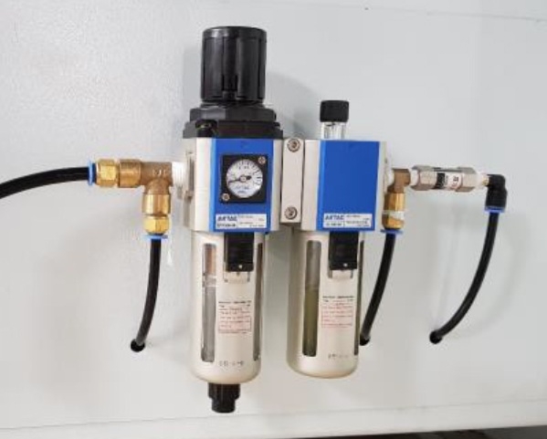 Автоматический сверлильно-пазовальный обрабатывающий центр с ЧПУ Yuetong MDK 4120Q5