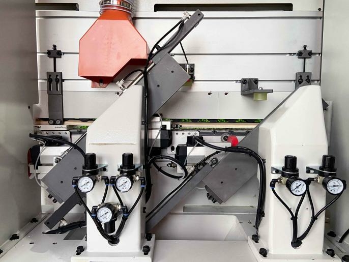 Кромкооблицовочный автоматический станок HOLD LASER S600