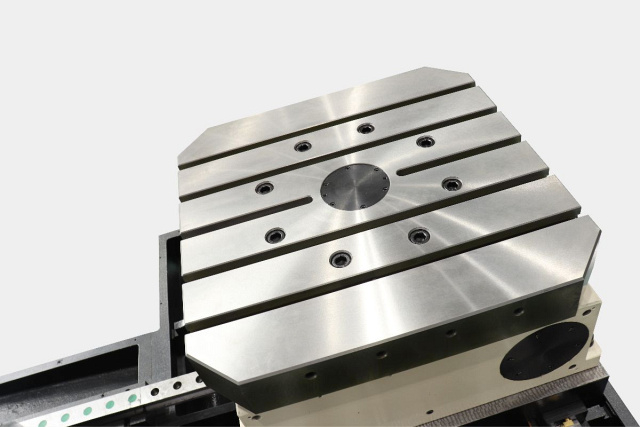 Горизонтально-фрезерный центр SPITZEN HMT-800