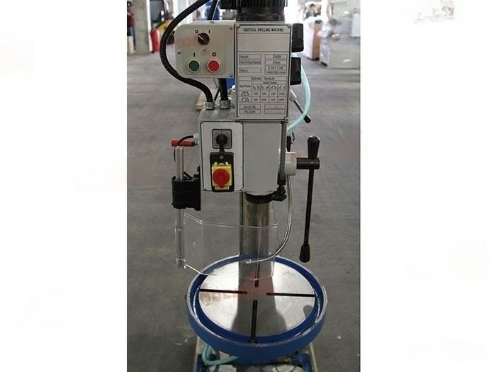 Сверлильный станок Z5025