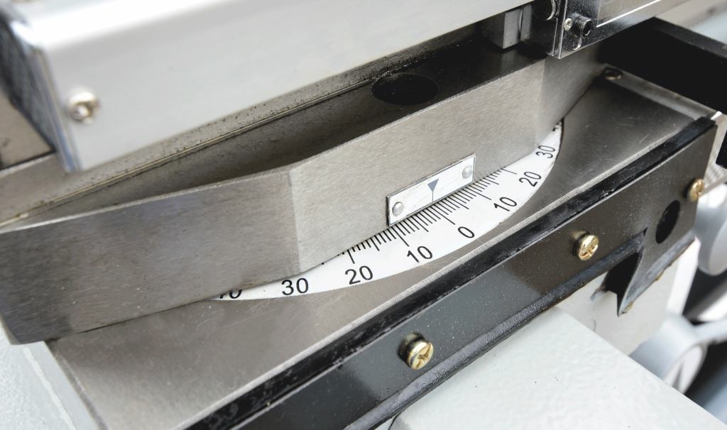 Токарный станок Metal Master Z56200 DRO RFS