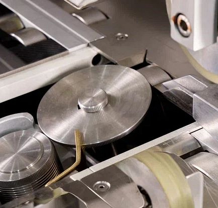 Станок для сшивки шпона Beaver VS1000