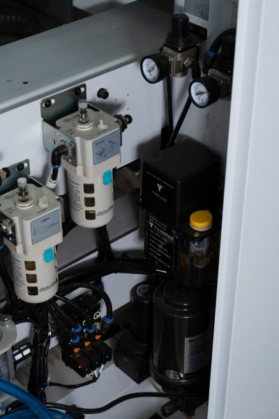 Сверлильно-присадочный центр с ЧПУ KDT KD-868E