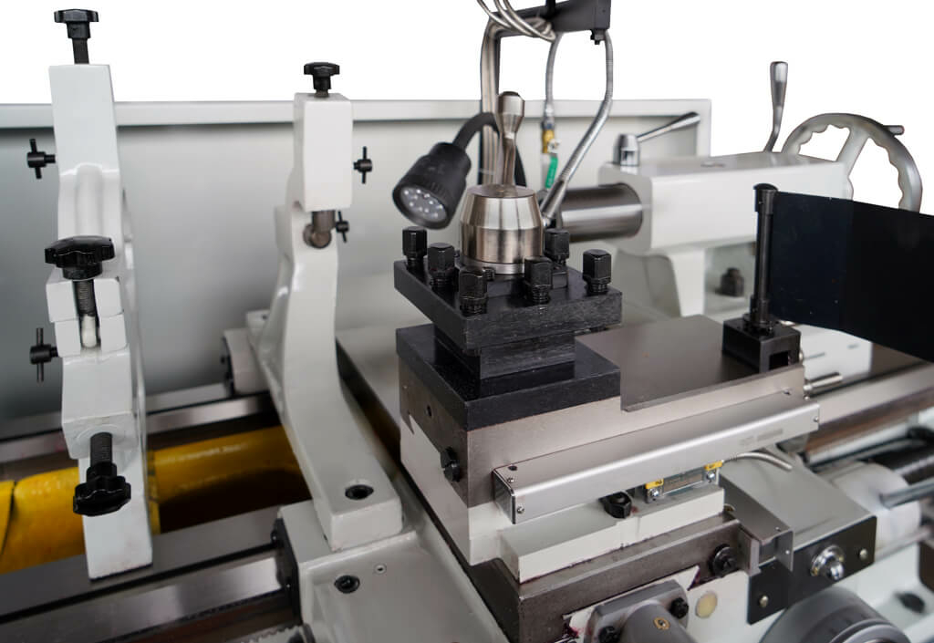 Токарно-винторезный станок Metal Master ZM 50150 DRO RFS