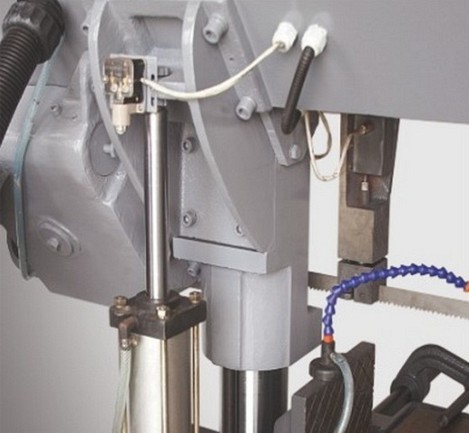 Полуавтоматический ленточнопильный станок IRONMAC CUT-500 СSA