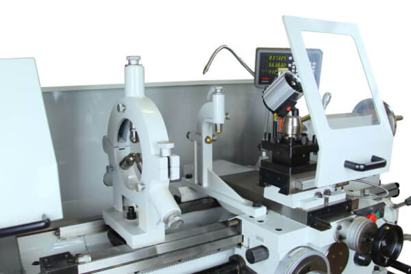 Универсальный токарно-винторезный станок Metal Master ZH 51200 DRO RFS