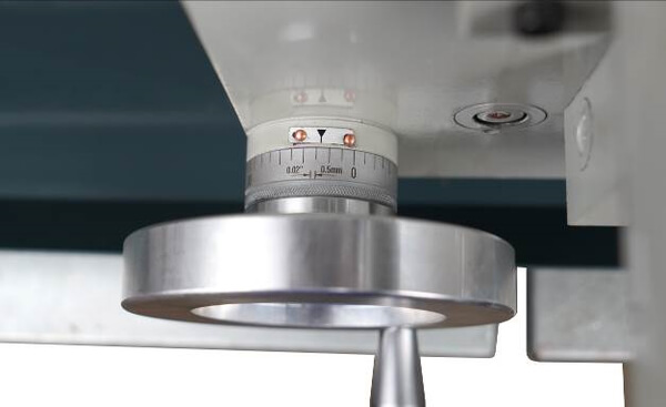 Настольный токарно-винторезный станок Metal Master MasterTurn 3660G