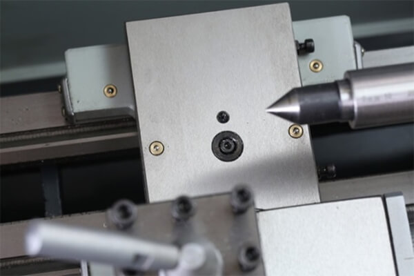 Токарно-винторезный станок Metal Master MML 2140V с проходным отверстием шпинделя 38мм