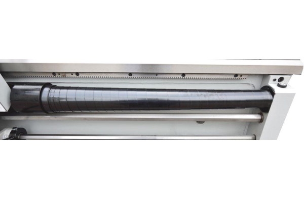 Универсальный токарно-винторезный станок MetalMaster Z46150 RFS