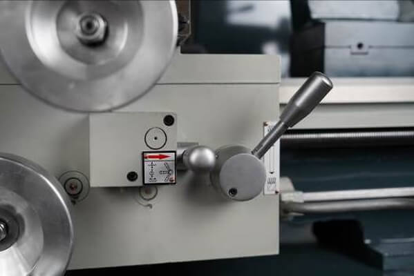 Настольный токарно-винторезный станок Metal Master MasterTurn 3660G